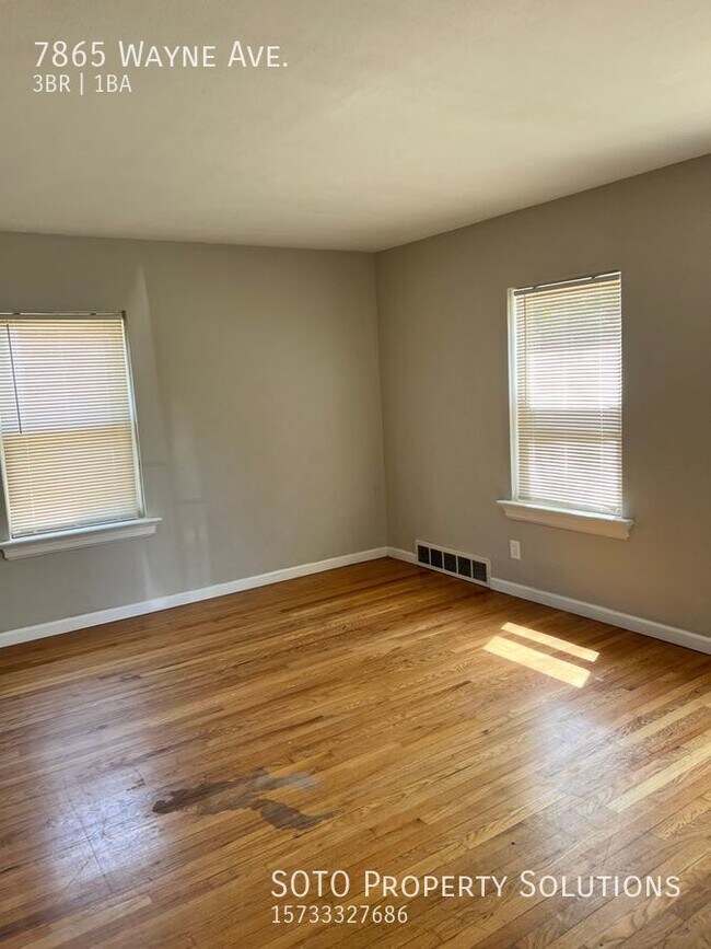 Building Photo - Cozy 3- bedroom 1 bath with a large baseme...