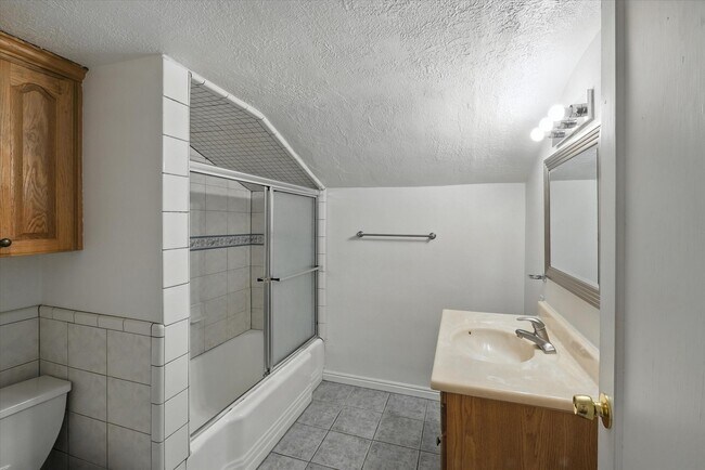 Building Photo - 90 W 200 S