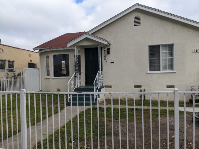 Building Photo - 2100 Thurman Ave.