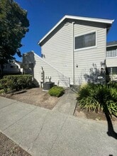 Building Photo - 118 Golden Gate Cir