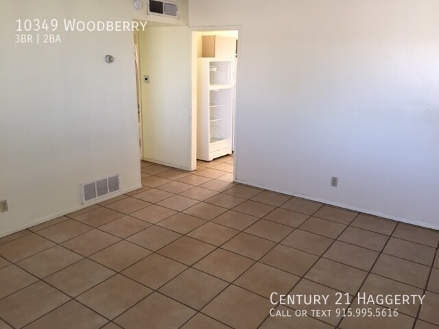 Foto del edificio - 10349 Woodberry Ct