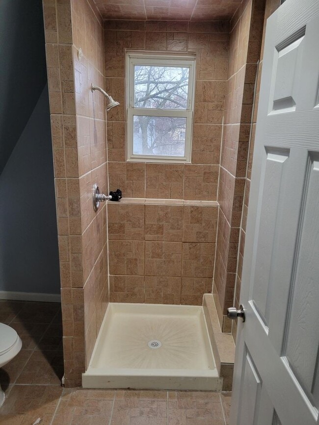 Building Photo - 220 S 10th St LLC