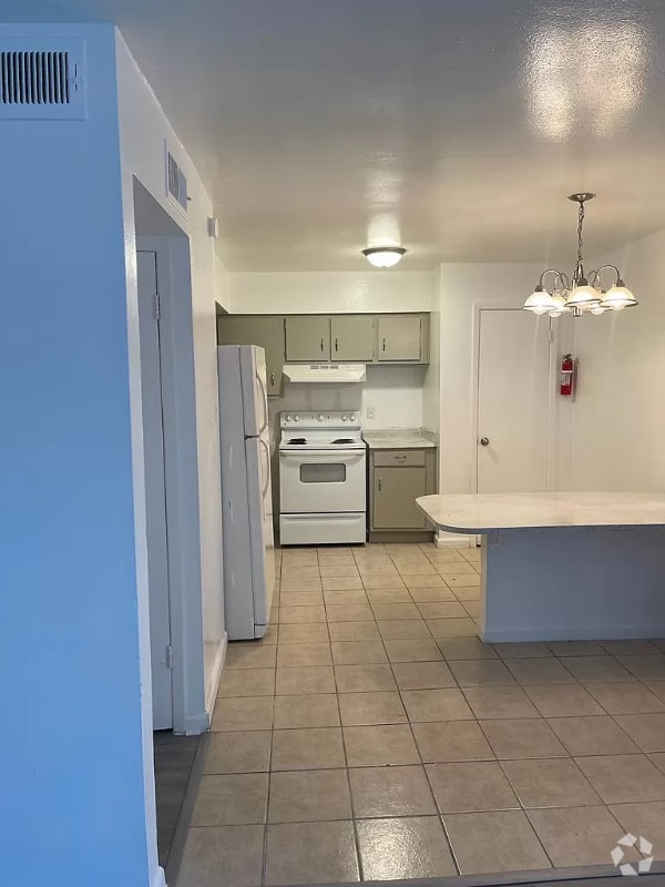 Denver HarborPort Houston Apartments for Rent with Utilities Included