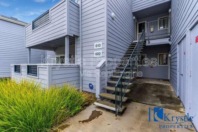 Foto del edificio - 1201 Glen Cove Pkwy