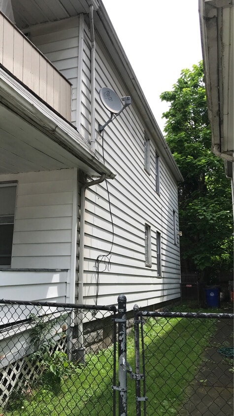 Building Photo - 2971 E 66th St