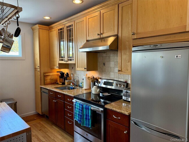 Foto del edificio - 109 14th Ave