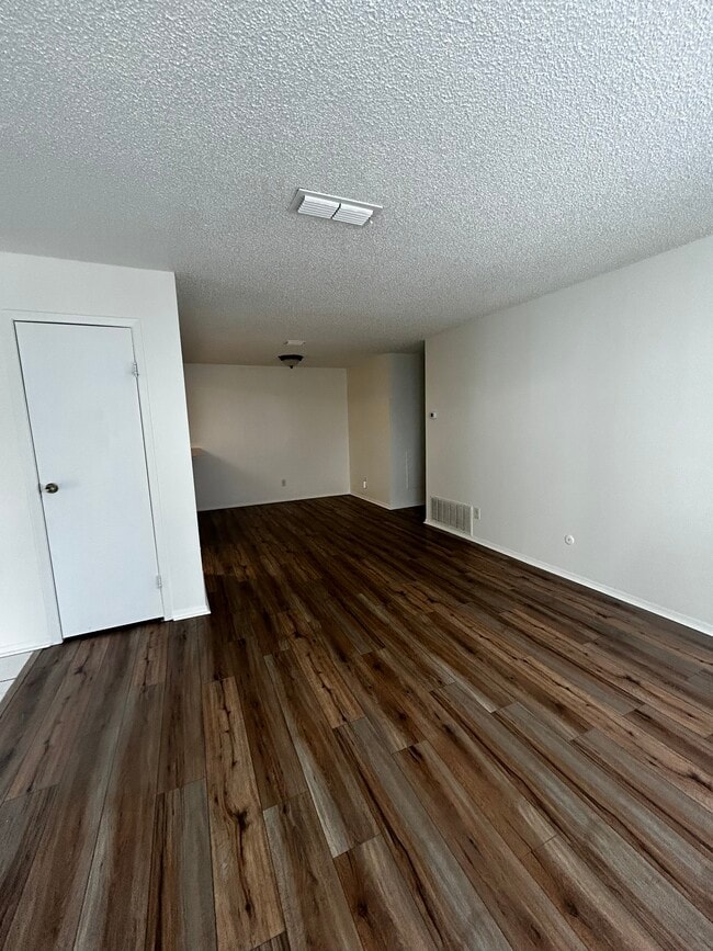 Living /Dining area - 2365 E Geddes Ave