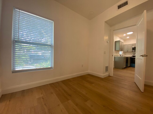 Building Photo - Newly Built 1-Bedroom Lake Como rental wit...