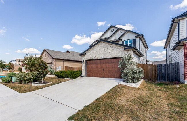 Foto del edificio - 14217 Silver Lace Ln