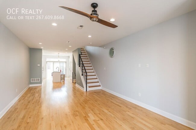 Building Photo - Large Modern Point Breeze Townhome with Ro...