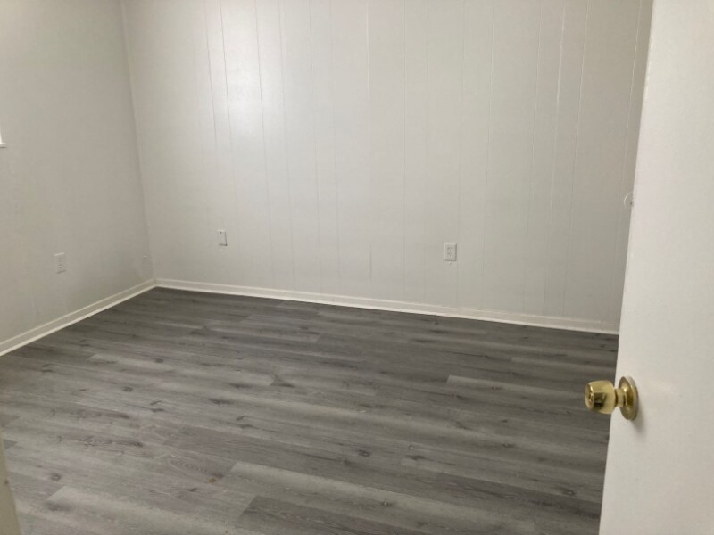 Building Photo - 1135 Whitaker Dr