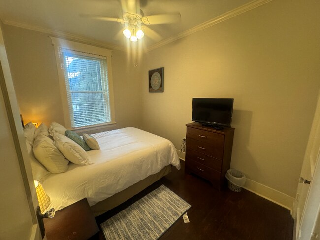 Foto del edificio - 339 Whitaker St