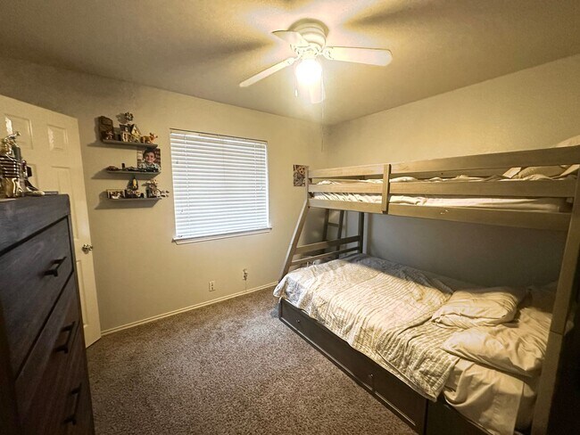 Foto del edificio - 3 Bed 2 Bath in Cedar Park