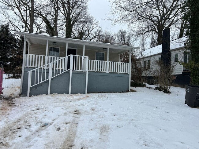 Photo - 4031 Sheraton St House