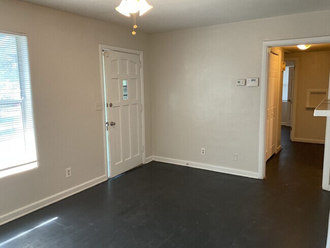 Foto del edificio - Charming 4 bedroom Home in Arlington for R...