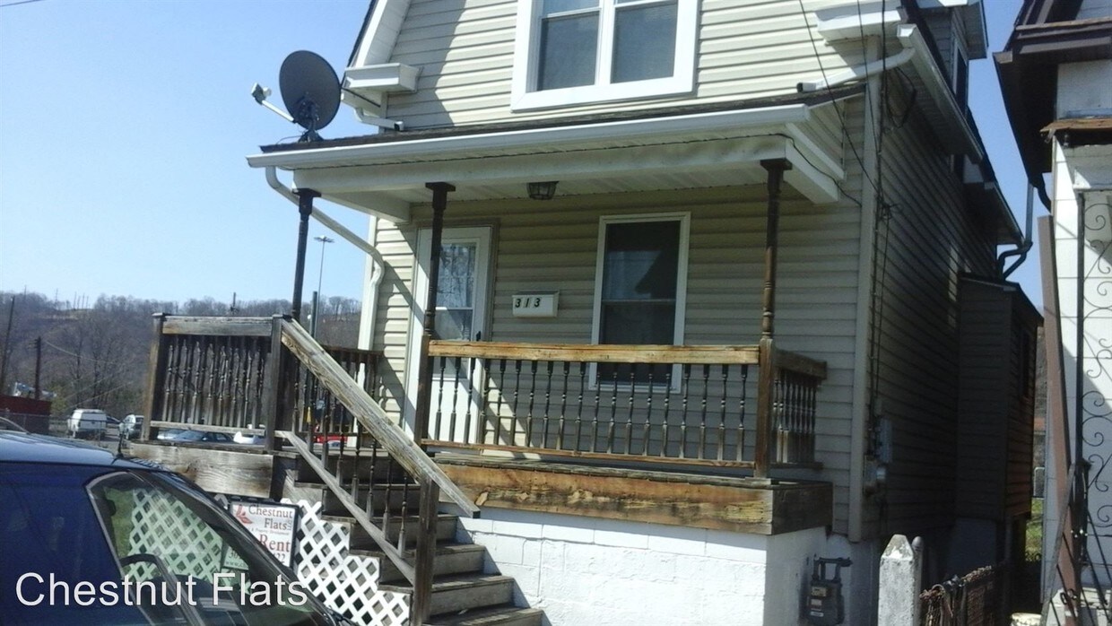 Primary Photo - 313 S Cedar St