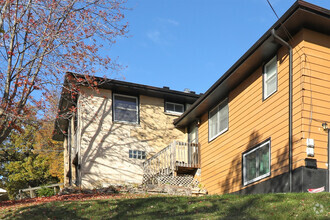 Building Photo - 2533 Lynner Dr