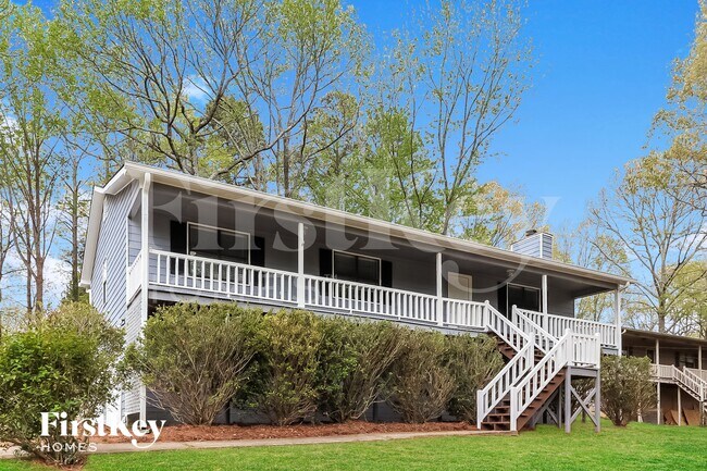 Foto del edificio - 335 Lost Meadows Dr