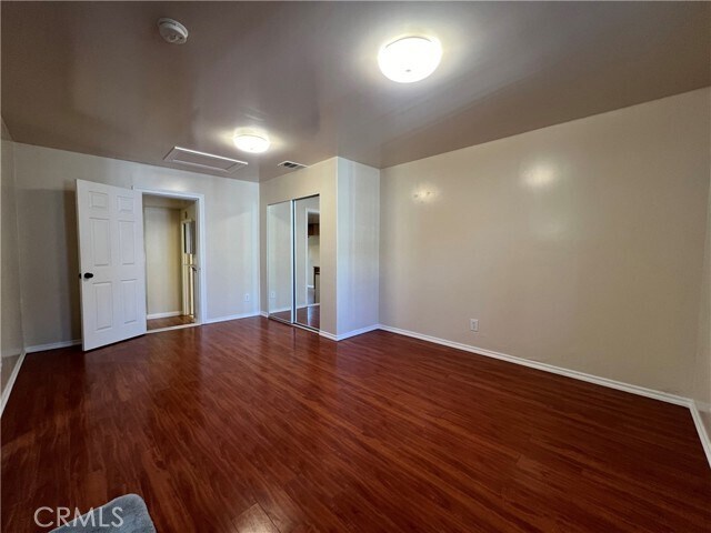 Foto del edificio - 4727 Milne Dr