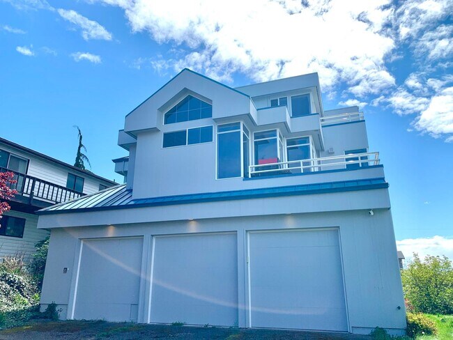 Building Photo - Great Home For Rent