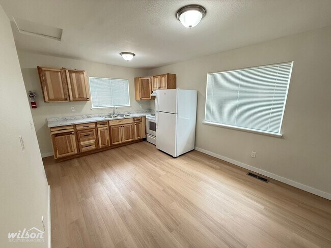 Foto del edificio - Updated 2 Bed /1 Bath Home with Spacious Yard!