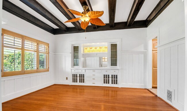 Foto del edificio - 1638 S Van Ness Ave