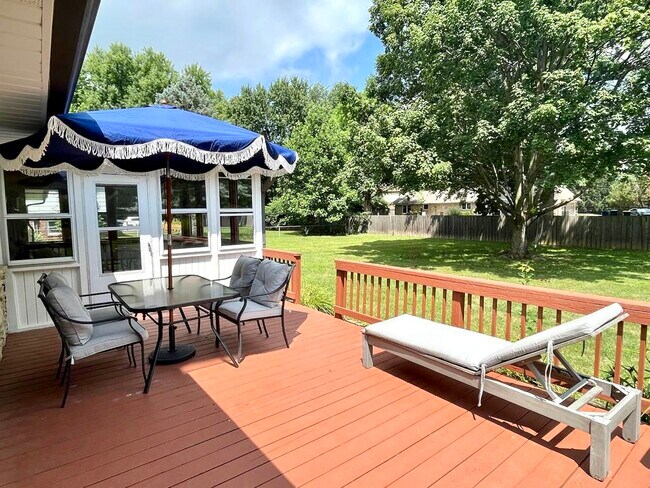 Building Photo - 3424 E 106th St