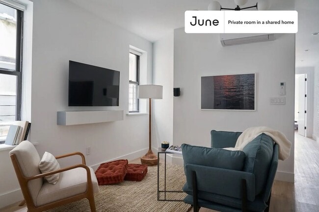 Foto del edificio - Room in Shared 6.0 bed/4 bath home