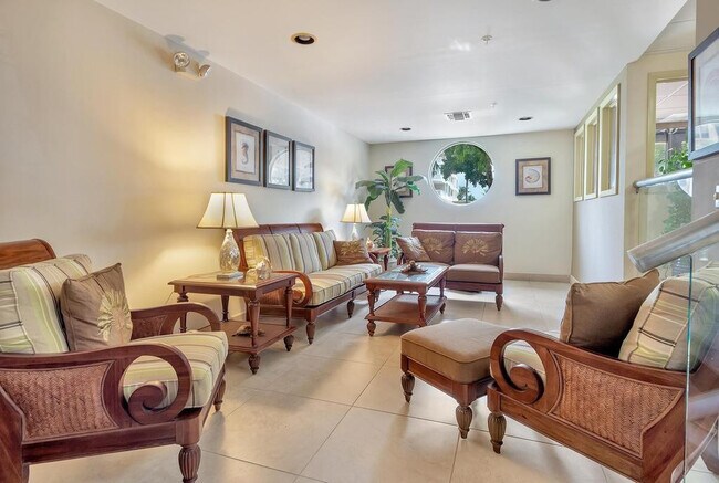 Foto del edificio - 1009 N Ocean Blvd