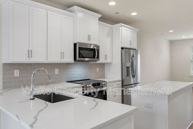 Building Photo - 5019 York Park Ln