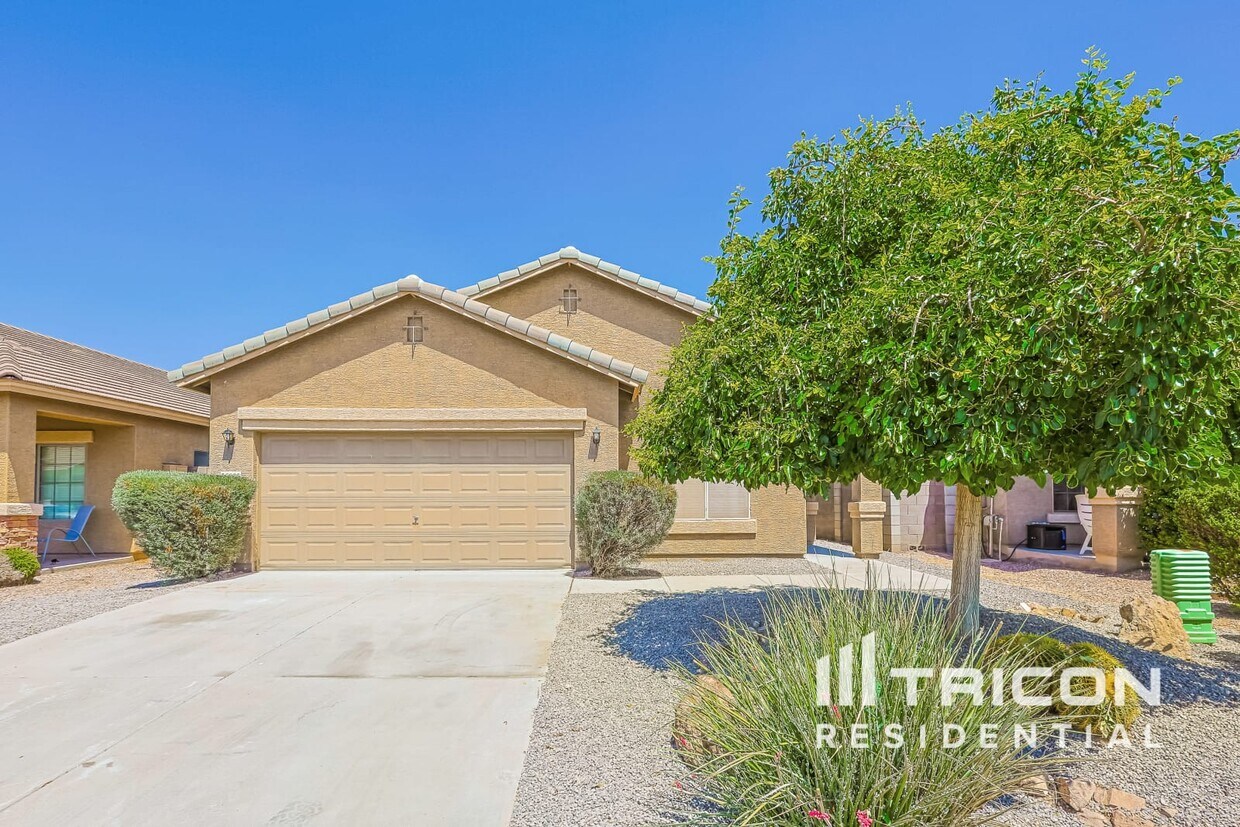 36085 N Mirandesa Drive San Tan Valley AZ House Rental in San Tan