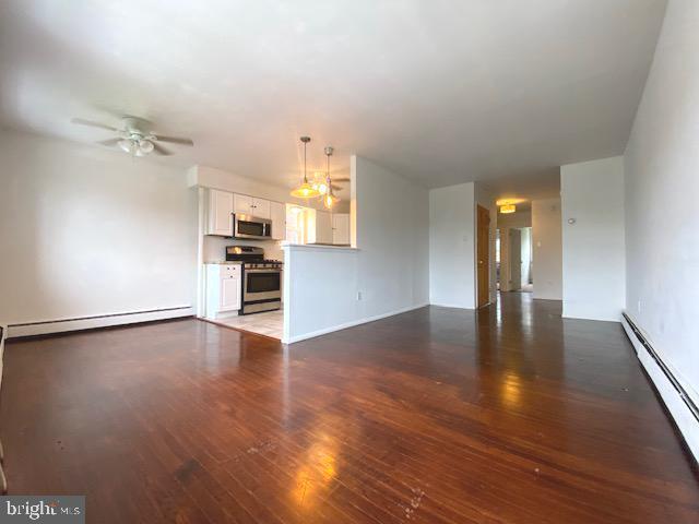 Building Photo - 7825 Summerdale Ave