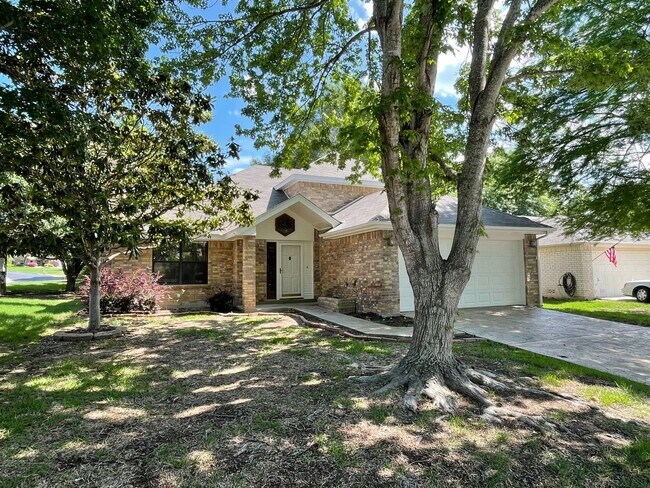 Building Photo - 3624 Elm Ct