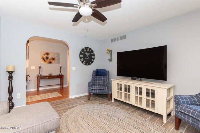 Foto del edificio - 11250 Paw Paw Heights
