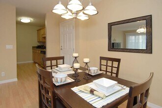 Interior Photo - Lexington Park