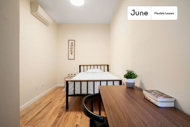 Foto del edificio - Cute Private ROOM with Bathroom in Bedford-Stuyvesant