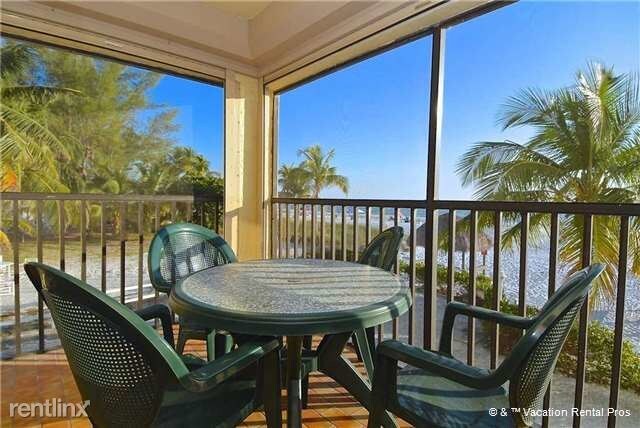 Foto principal - 2924 Estero Blvd