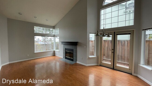 Building Photo - 2 br, 2 bath House - 412 McDonnel Rd