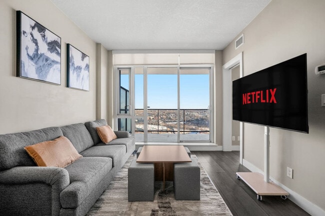 Building Photo - 1188-1183 3 St SE