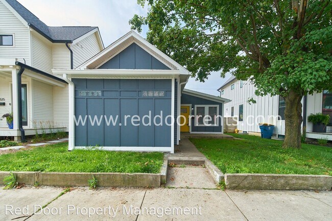 Foto del edificio - 3 br, 3 bath House - 1323 East 11th Street