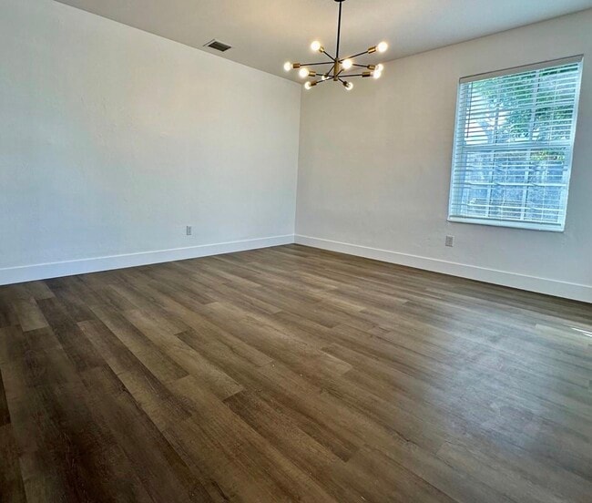 Foto del edificio - 1788 NE 169th St