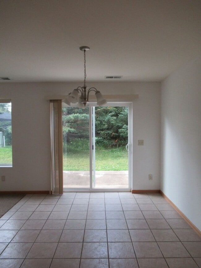 Building Photo - Wood Crest Townhomes - PPM