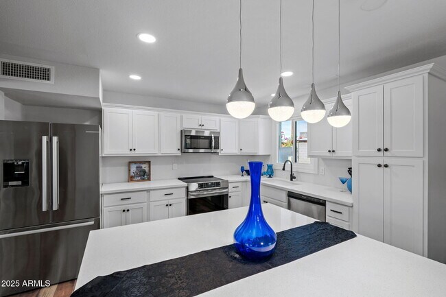 Foto del edificio - 8326 E Crestwood Way