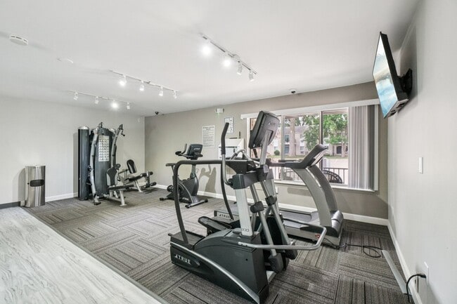 State-of-the-art 24/7 Fitness Center at Drawbridge Apartments in Harrison Township, MI. - Drawbridge Apartments East