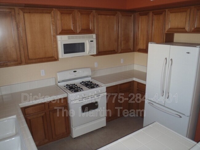 Building Photo - 3988 Dominus Dr