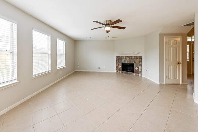 Building Photo - 21602 Skyla Cir