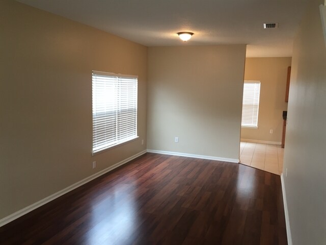 Building Photo - 1779 Ferncreek Drive