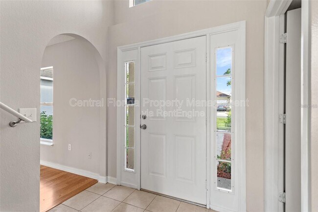 Foto del edificio - 14126 Econ Woods Ln
