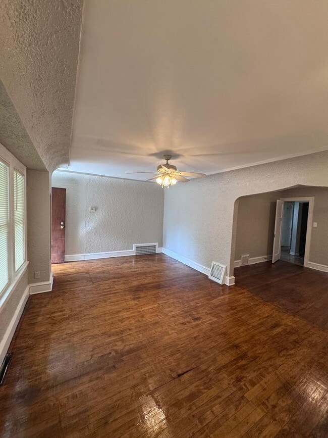 Building Photo - 5328 N 35th St