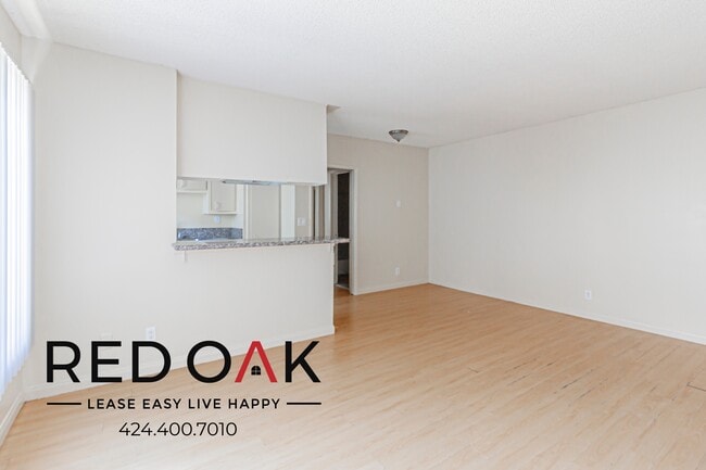 Building Photo - 8401 Cedros Ave